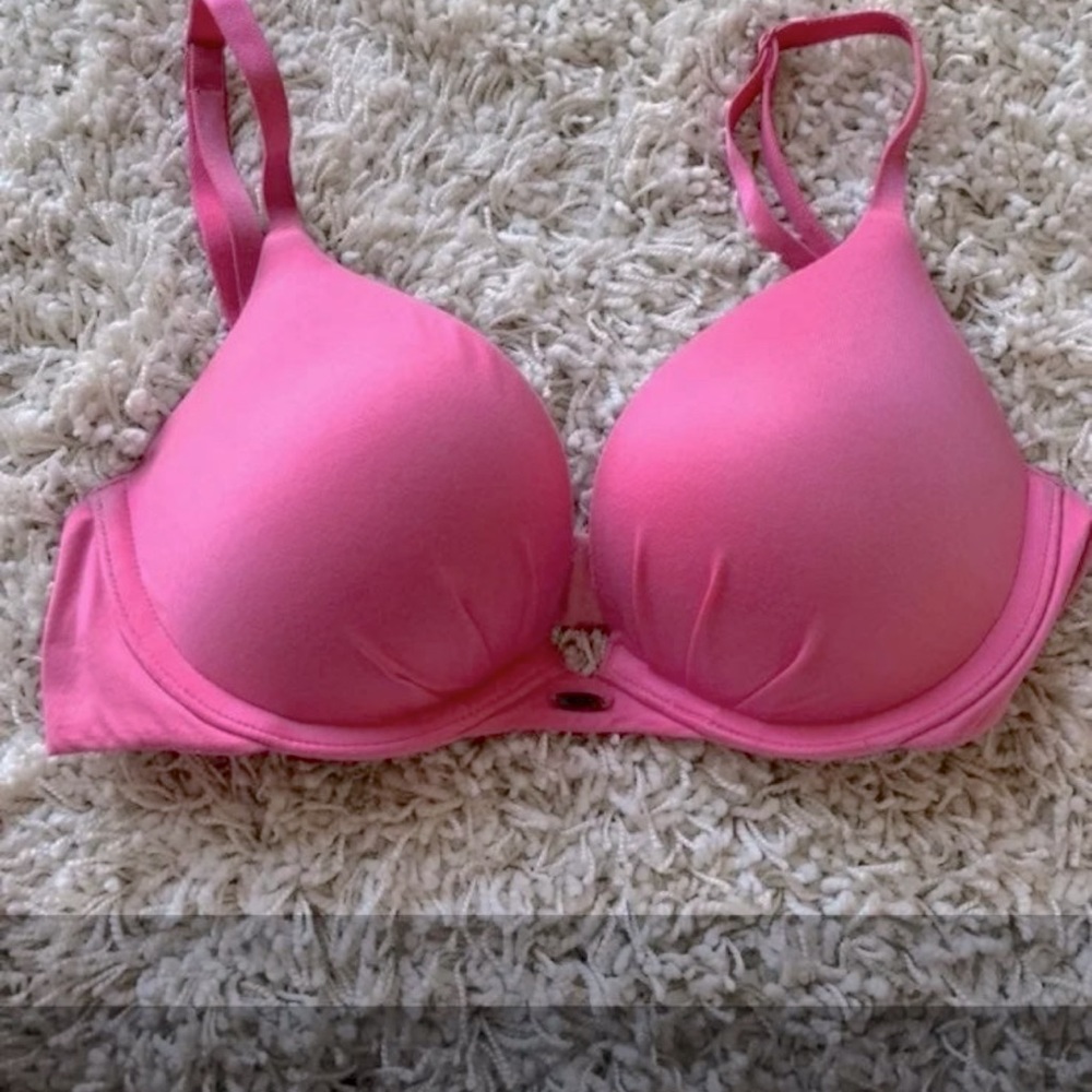 Victoria’s Secret push up bra